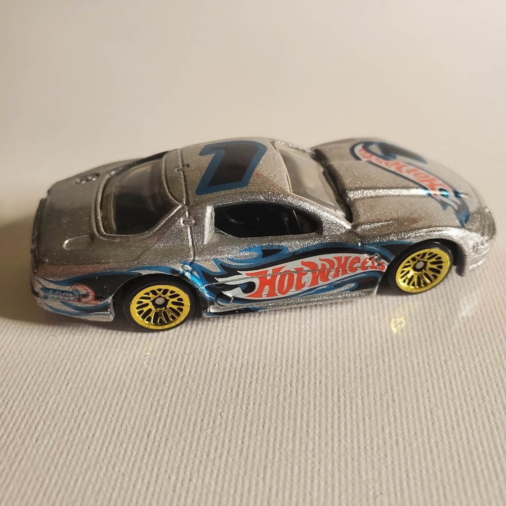 Vintage 1998- Olds Aurora  GTS-1 Hot Wheel